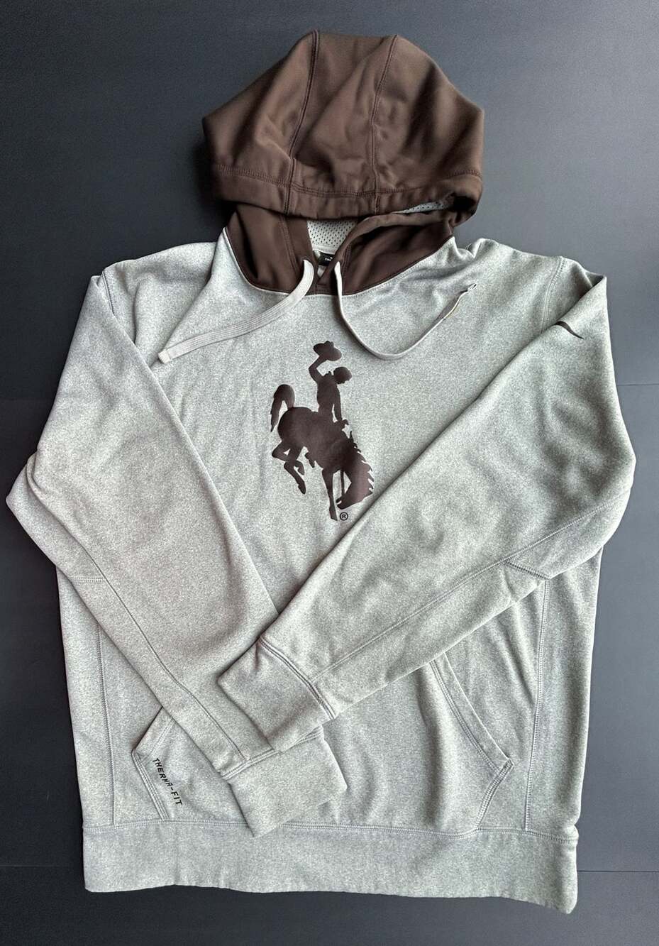Nike Wyoming Cowboys Therma-Fit Hoodie Size Medium